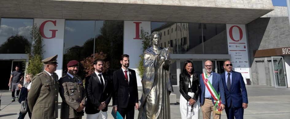 Da Maria Callas al vino greco: domani il Greek Wine Day a Firenze nel segno della Divina Da Maria Callas al vino greco: domani il Greek Wine Day a Firenze nel segno della Divina