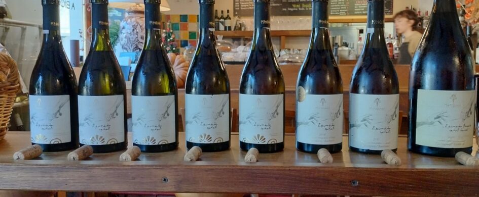 Skytali, il “testimone” del grande Assyrtiko di Santorini: dove assaggiarlo se non a Panzano?